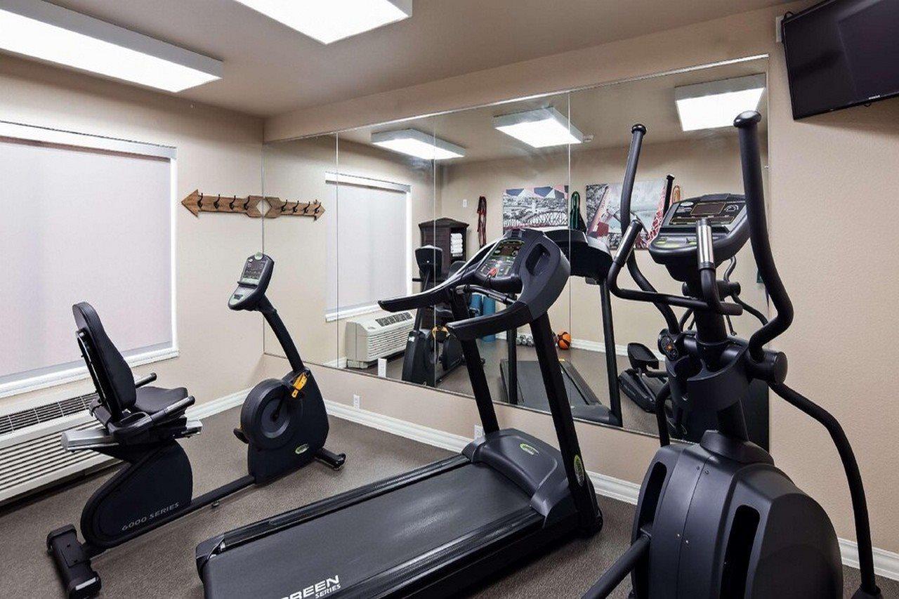 Best Western Roosevelt Place Bismarck Exterior photo