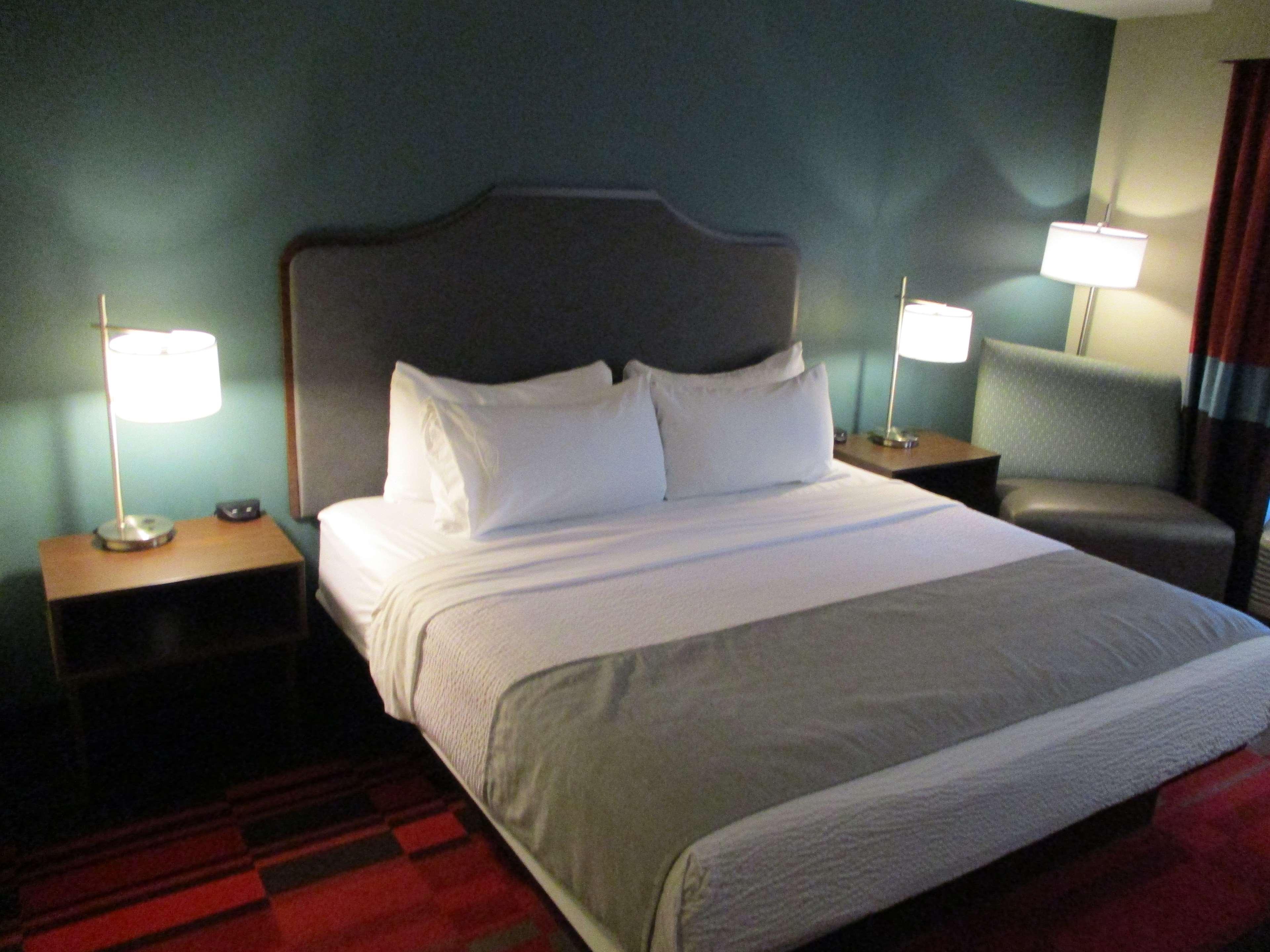 Best Western Roosevelt Place Bismarck Exterior photo