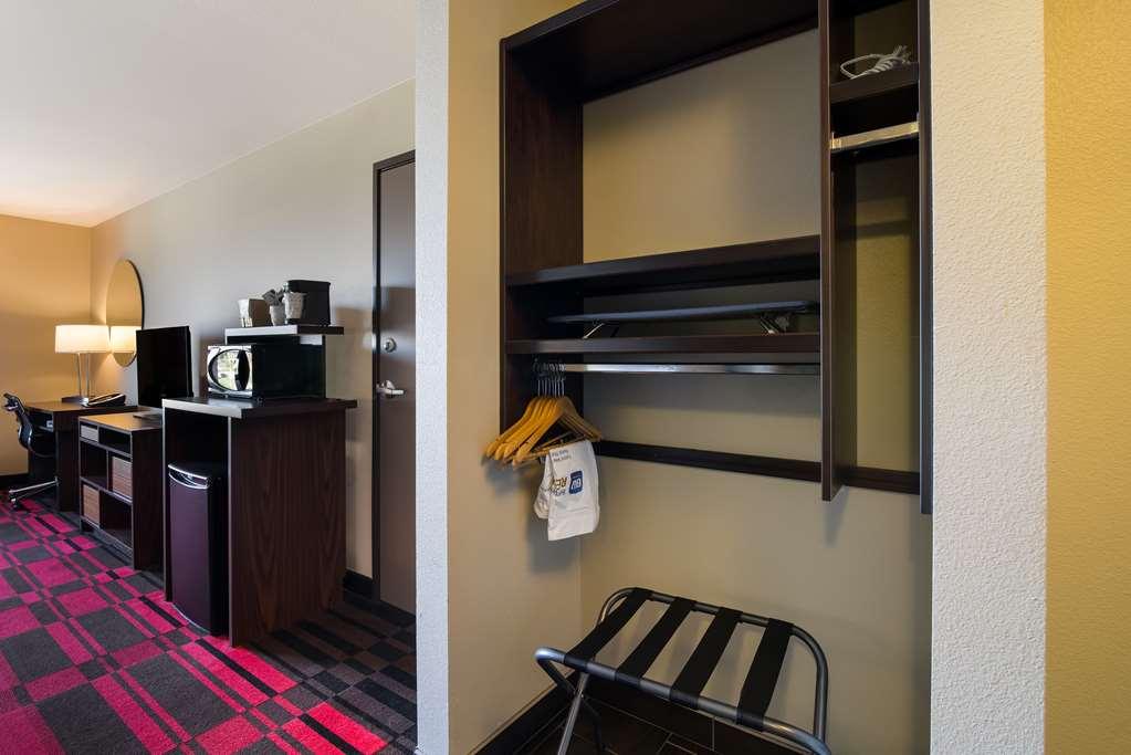 Best Western Roosevelt Place Bismarck Room photo